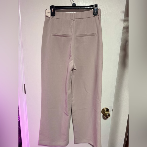 Women's
A&F Sloane Tailored Pant
SKU: 653761641 - Picture 3 of 3